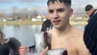 Na mladima svet ostaje: Jovan (18) prvi doplivao do Časnog krsta u Čačku