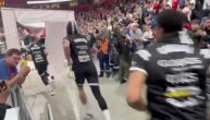 Arena proključala kad su igrači Partizana izašli iz tunela, spiker molio navijače
