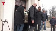 Bivši saigrači i brat nose kovčeg: Najtužniji momenat na sahrani Dejana Milojevića