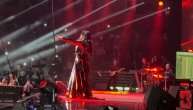 Dragana Mirković koncert otvorila ovim hitom, na bini se pojavila u lateks kombinaciji