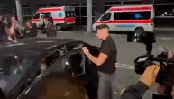 Društvo mu prave dve devojke: Sin Dragane Mirković stigao u Arenu, uska majica istakla mišiće