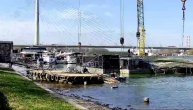 Izvlačenje beogradskog splava "Kartel" koji je potonuo posle tuče