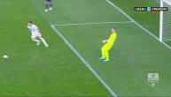 Ovo je situacija posle koje je sviran penal za Zvezdu: Kanga precizan sa bele tačke