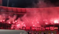 Delije "zapalile" severnu tribinu: Pogledajte piro šou Zvezdinih navijača na derbiju