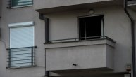 Čovek pokušao da se spasi izlaskom na terasu, našli ga mrtvog: Cigareta zapalila stan u Mirijevu
