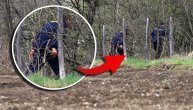 Snimak kako policija detaljno istražuje imanje oko kuće gde je Danka Ilić (2) nestala
