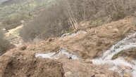 Pokrenulo se klizište: Pustoš, urušen i most, ni najstariji meštani ne pamte ovakvu katastrofu