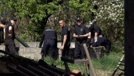 Policija ne odustaje od pretrage rezervoara u dvorištu kuće u Zlot: Potraga za telom ubijene Danke