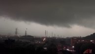 Zastrašujuć snimak iz Kine: Tornado udario u toranj za  struju