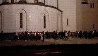 Vernici se okupljaju u Hramu svetog Save da proslave Uskrs