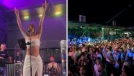 Breskvica oduševila Crnu Goru: Ludnica na nastupu srpske pevačice