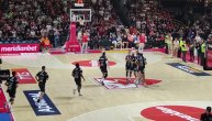 Vatren doček za igrače Partizana, pa delirijum za ulazak Zvezdinih