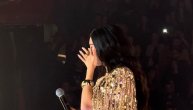 Pevačica zaplakala uz svoju baladu: Arena horski pevala s njom