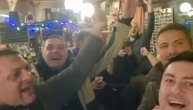 Dominacija navijača Zvezde u kafani noć pre meča sa Milanom na San Siru u LŠ