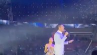 Ovu muzičku zvezdu je Prija čuvala za poslednji koncert: Izašao na binu, pa ukrstili glasove