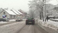 Sneg, kiša i olujna bura otežali saobraćaj na putevima u zemljama regiona