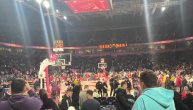 Navijači Zvezde isprozivali Željka Obradovića pri ulasku na parket u Areni