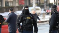 Bulevar pod opsadom nakon pucnjave i hapšenja u kom je povređen policajac: Snimak sa lica mesta