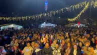 Na koncertu Harisa Džinovića pojavilo se hiljade ljudi više od kapaciteta objekta