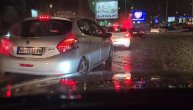 Potop na Autokomandi, vozila se jedva probijaju
