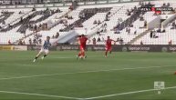 Radnički u petom minutu šokirao Partizan golom
