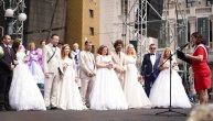 Jedan je čekao 46 godina na ovaj dan: U Beogradu održano kolektivno venčanje za 12 parova