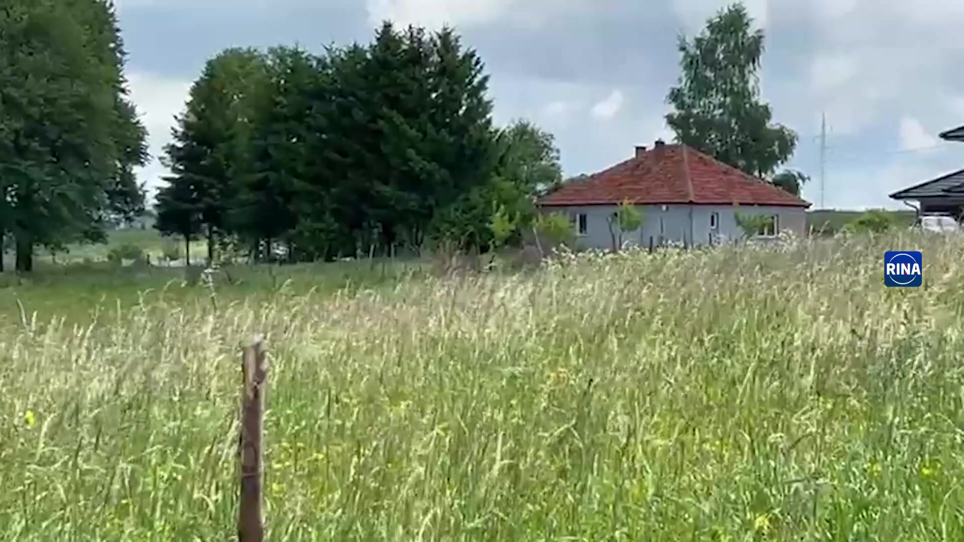 Ovo je kuća strave u Dubnici kod Sjenice, gde je snajka ubila svekrvu pa pobegla - Telegraf.tv