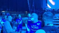 Fabjan gestikulirao klanjem celoj Areni