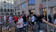 Evo kako izgleda centar Minhena posle haosa srpskih navijača i policije: Razbijeno staklo, sprej...