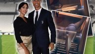 Od njene poze se vrti u glavi: Vreli snimak Georgine i Ronalda iz saune!