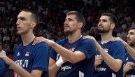 Jokić iz sveg glasa peva himnu Srbije