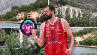 Nikola Mirotić uživa u Crnoj Gori sa prelepom suprugom: Razmenjuju nežnosti u njihovom "raju"