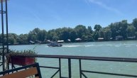 Policija intenzivno pretražuje reku posle noćašnjeg sudara čamaca