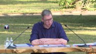 Vučić: "U septembru će biti usvojen zakon kojim će biti ograničene kamate"