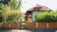 Evo kako izgleda kuća Miroslava Ilića u Mrčajevcima