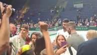 Novakov menadžer morao da sklanja navijača od Đokovića