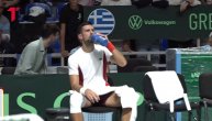 Novak se odušiveo pesmom koja se čula sa razglasa: Začulo se "Veseli se srpski rode"