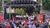 Hiljade okupljenih u Minhenu: Srbi slave Dan srpskog jedinstva, slobode i nacionalne zastave