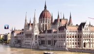 Voda stigla do zgrade parlamenta u Mađarskoj: Voda stigla do zgrade parlamenta u Mađarskoj