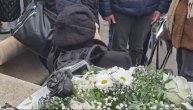 Najtužniji snimak majka Milorada Milinkovića se poslednji put oprašta od sina