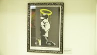 Zavirite na izložbu "Banksy u Beogradu:" Dela jednog od najtajanstvenijih svetskih umetnika u Srbiji