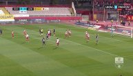 Umalo penal za Zvezdu u 5. minutu meča: VAR spasao Vojvodinu