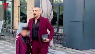 Darko Lazić sa sinom stigao na proslavu