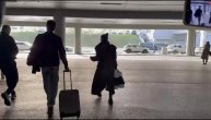 Rađenova bivša viđena na aerodromu, dečko joj uhapšen, ona sa trećim