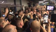 Obradović stigao u Beograd, dočekali ga navijači uz povike: "Željko ostani"