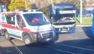 Snimak sa autokomande: Hitna pomoć 15 minuta ne može da prođe od gužve