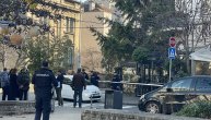 Prvi snimci sa mesta pucnjave na Vračaru: Policija obavlja uviđaj