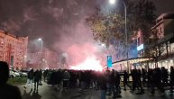 Korteo Delija pred derbi Partizan - Zvezda u Evroligi, sevaju pirotehnička sredstva