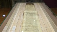 Izložena osnivačka povelja manastira Visoki Dečani iz 1330. godine u Državnom arhivu Srbije