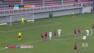 Kakav promašaj! Bojica Nikčević poslao loptu sa penala dva metra pored stative